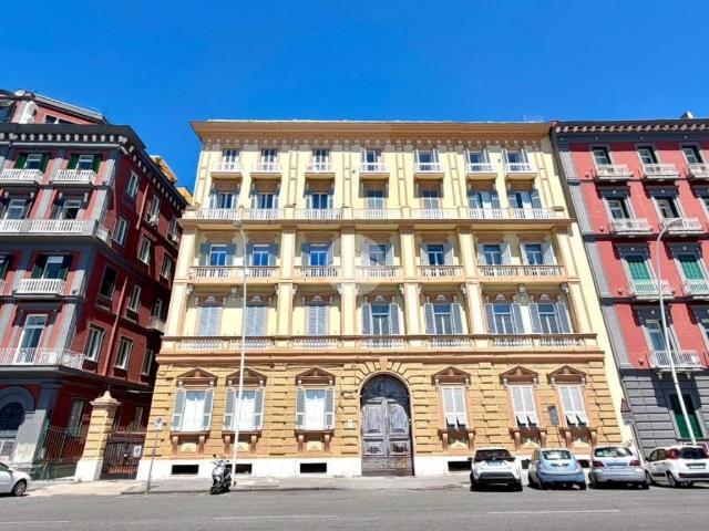 Appartamento in affitto a Municipalità 1, Campania