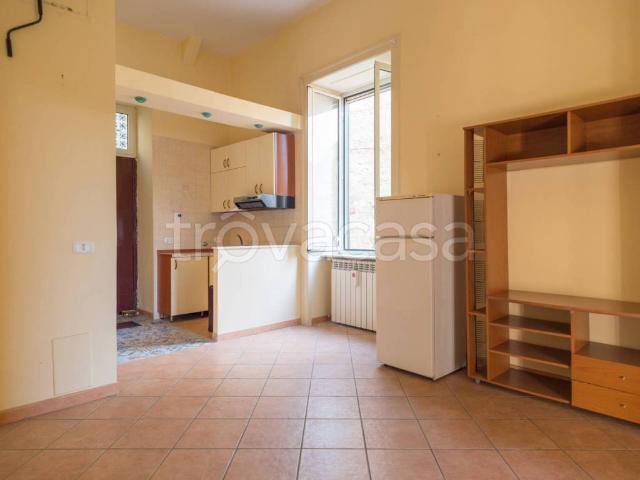 Appartamento in affitto a Coroglio, Campania