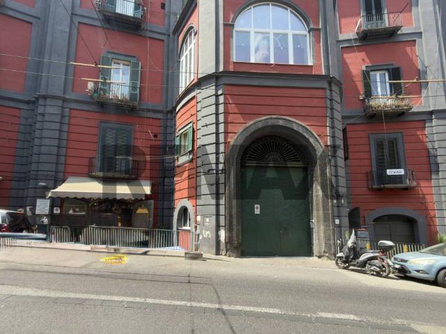 Appartamento in affitto a Municipalità 2, Campania
