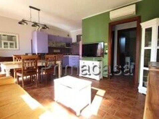 Appartamento in affitto a Negrar, Veneto