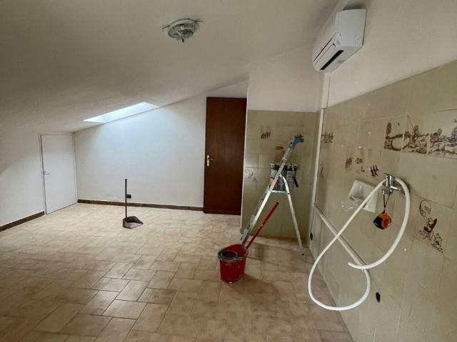 Appartamento in affitto a Neirone, Liguria