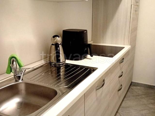 Appartamento in affitto a Botta, Nembro