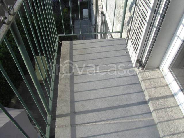 Appartamento in affitto a Nesso, Lombardia