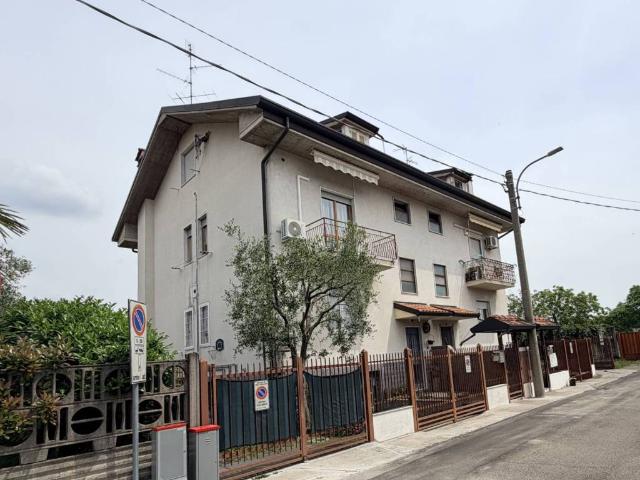 Appartamento in affitto a Cascina Meda, Nova Milanese