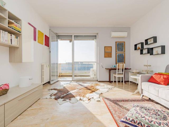 Appartamento in affitto a Noverasco, Locate Triulzi