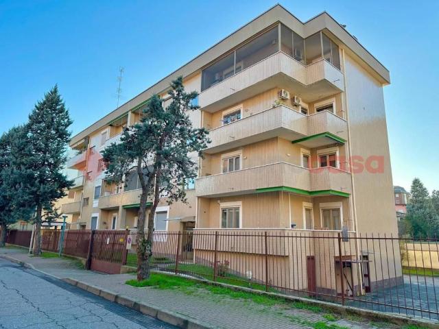 Appartamento in affitto a Locate Triulzi, Milano