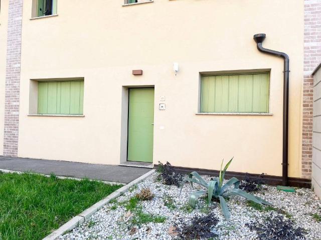 Appartamento in affitto a Osio Sopra, Lombardia