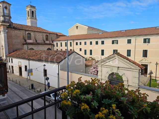 Appartamento in affitto a Sacra Famiglia, Padova