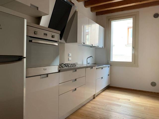 Appartamento in affitto a Padova, Santa Rita