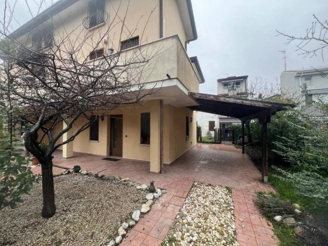 Appartamento in affitto a Madonna Pellegrina, Padova