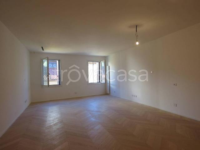 Appartamento in affitto a Padova, Veneto