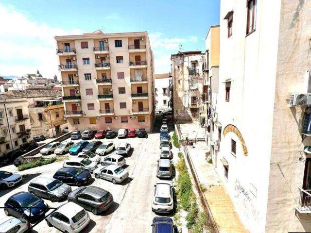 Appartamento in affitto a I Circoscrizione, Palermo