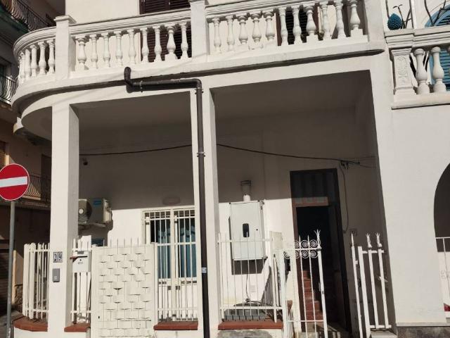 Appartamento in affitto a Mondello, Palermo