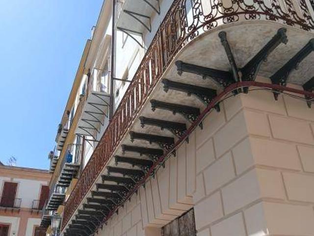 Appartamento in affitto a I Circoscrizione, Palermo