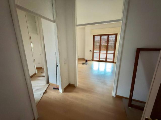 Appartamento in affitto a Ravello, Parabiago