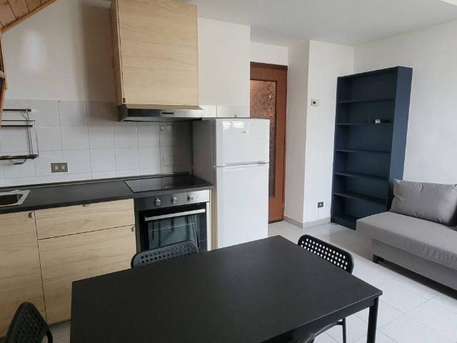 Appartamento in affitto a Parabiago, Milano