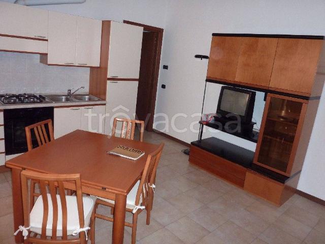 Appartamento in affitto a Ravello, Parabiago