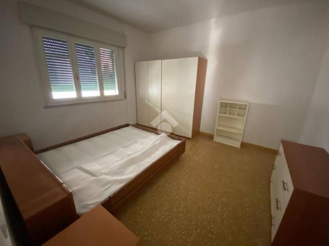 Appartamento in affitto a Parma, Montanara