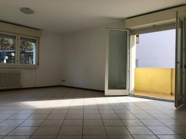 Appartamento in affitto a Molinetto, Parma