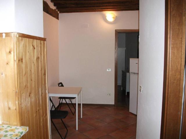 Appartamento in affitto a Parma Centro, Parma