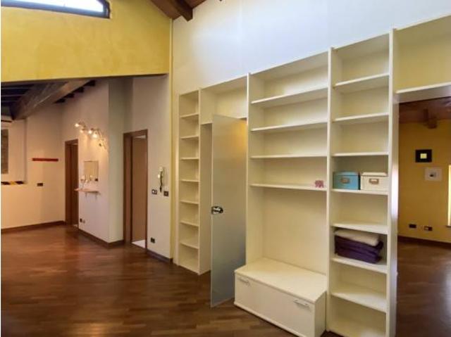 Appartamento in affitto a Parma Centro, Parma