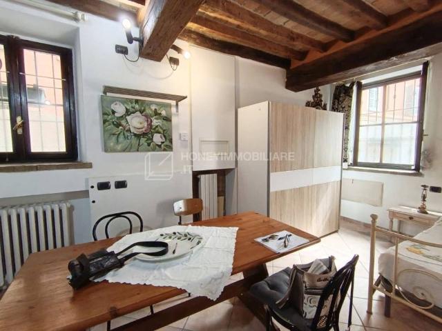 Appartamento in affitto a Parma Centro, Parma