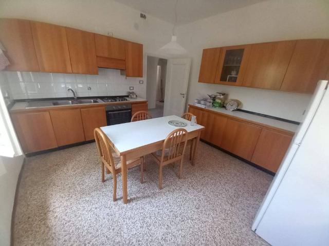 Appartamento in affitto a Cinghio, Parma