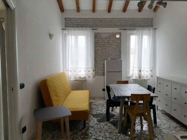 Appartamento in affitto a Oltretorrente, Parma