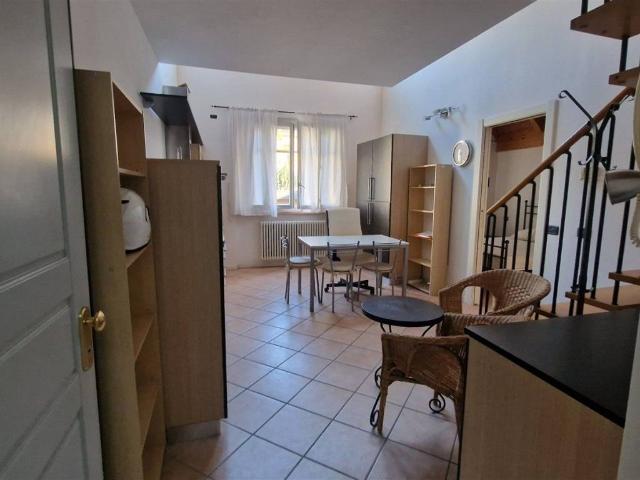 Appartamento in affitto a Cornocchio, Parma