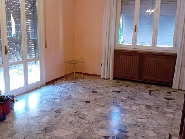 Appartamento in affitto a Parma, Montanara