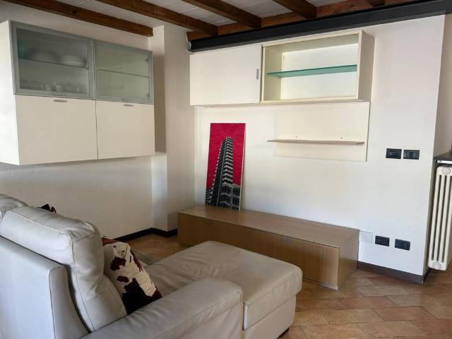 Appartamento in affitto a Coenzo, Parma