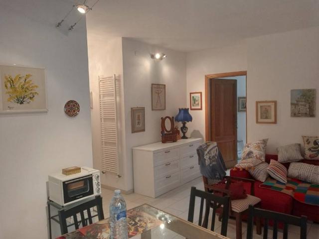 Appartamento in affitto a Passignano Sul Trasimeno, Perugia