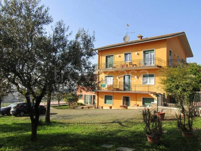 Appartamento in affitto a Pastrengo, Veneto