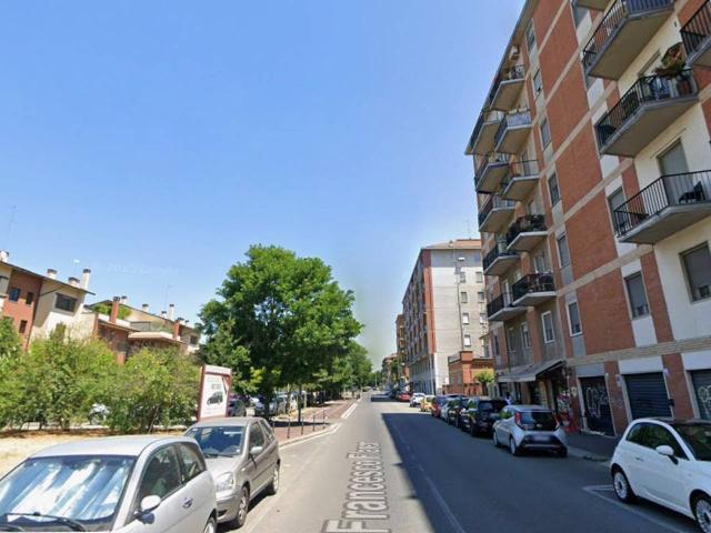 Appartamento in affitto a Ponte di Pietra, Pavia
