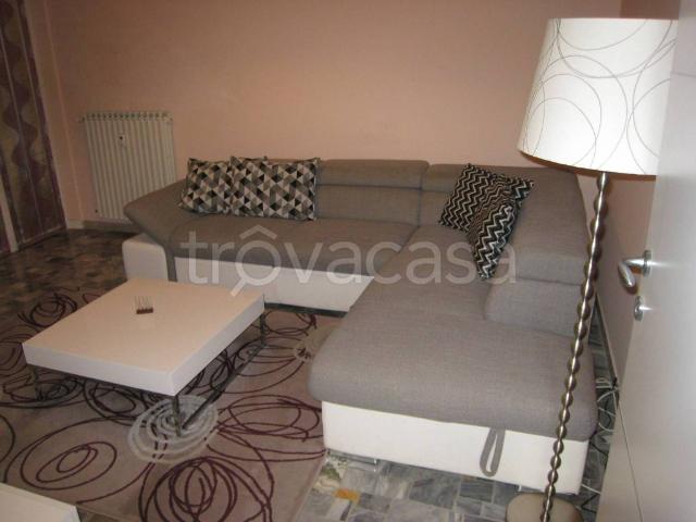 Appartamento in affitto a Ticinello, Pavia