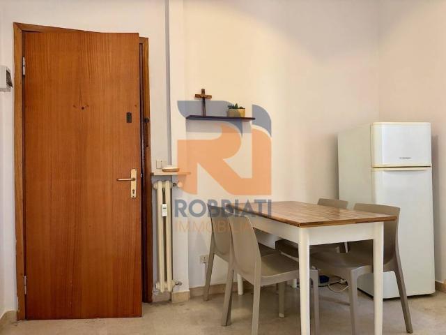 Appartamento in vendita a Pavia, Lombardia
