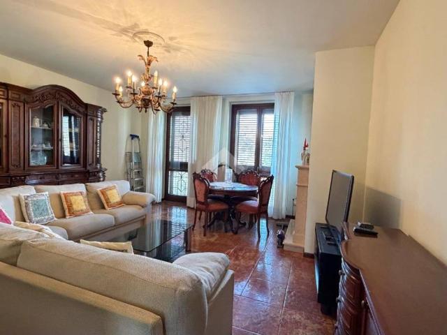 Appartamento in affitto a Pavia