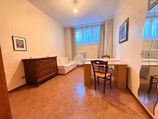 Appartamento in affitto a Pavia