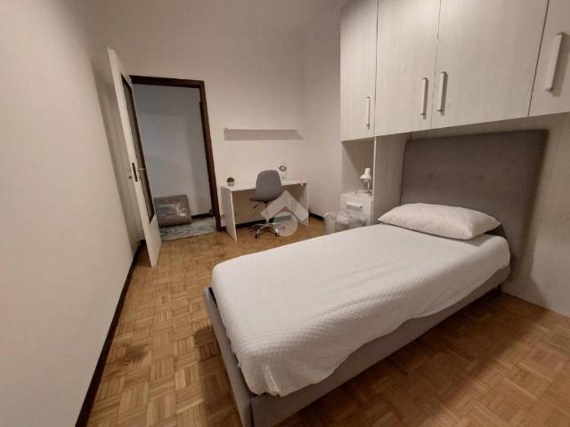 Appartamento in affitto a Pavia, Lombardia