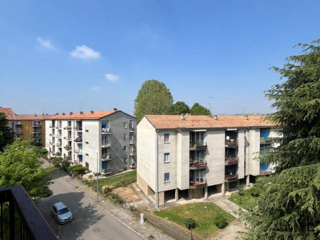 Appartamento in affitto a Vallone, Pavia