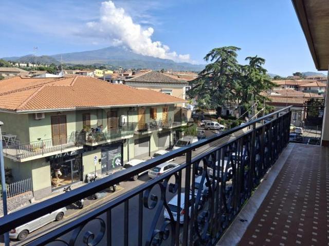 Appartamento in affitto a Pedara, Sicilia