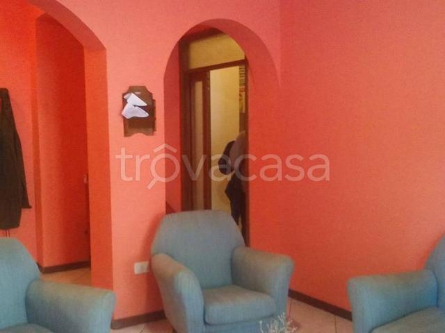 Appartamento in affitto a Sant'Erminio, Cenerente