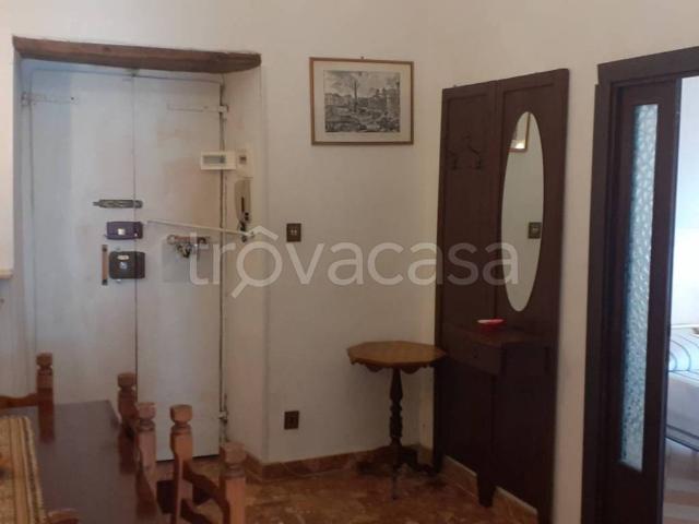 Appartamento in affitto a Sant'Erminio, Cenerente