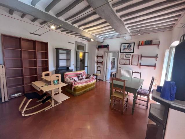 Appartamento in affitto a Sant'Erminio, Cenerente