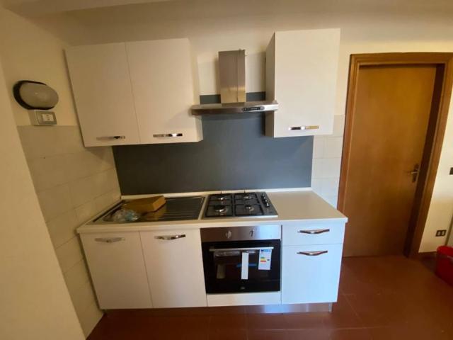 Appartamento in affitto a Sant'Erminio, Cenerente