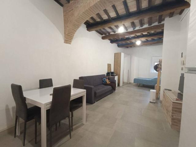 Appartamento in affitto a Sant'Erminio, Cenerente