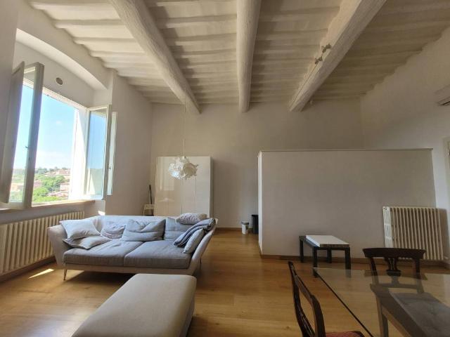 Appartamento in affitto a Sant'Erminio, Cenerente