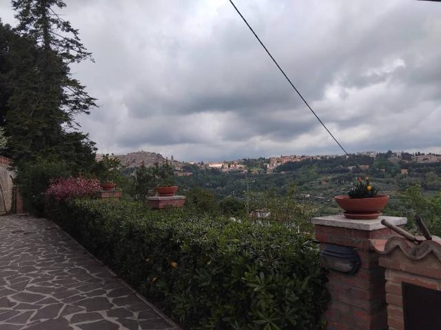 Appartamento in affitto a Ponte San Giovanni, Cenerente