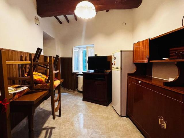 Appartamento in affitto a Sant'Erminio, Cenerente
