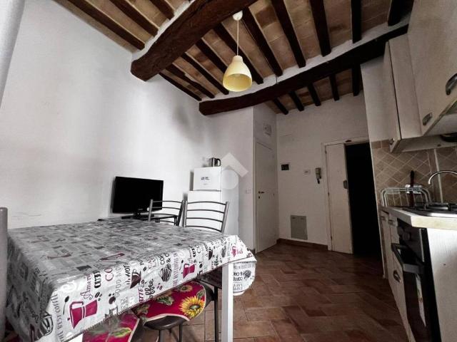 Appartamento in affitto a Sant'Erminio, Cenerente